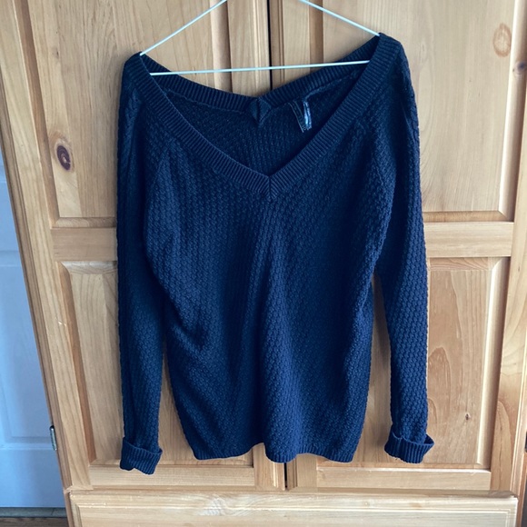 Faded Black Guess V Sweater - Picture 1 of 6